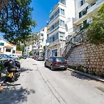 Bakus Apartment *